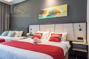 Deluxe Studio, 2 Queen Beds, Balcony, City View