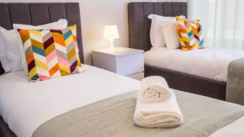 3 bedrooms, iron/ironing board, WiFi, bed sheets