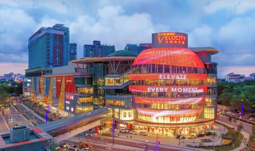 Staycation V Residence - Sunway Velocity