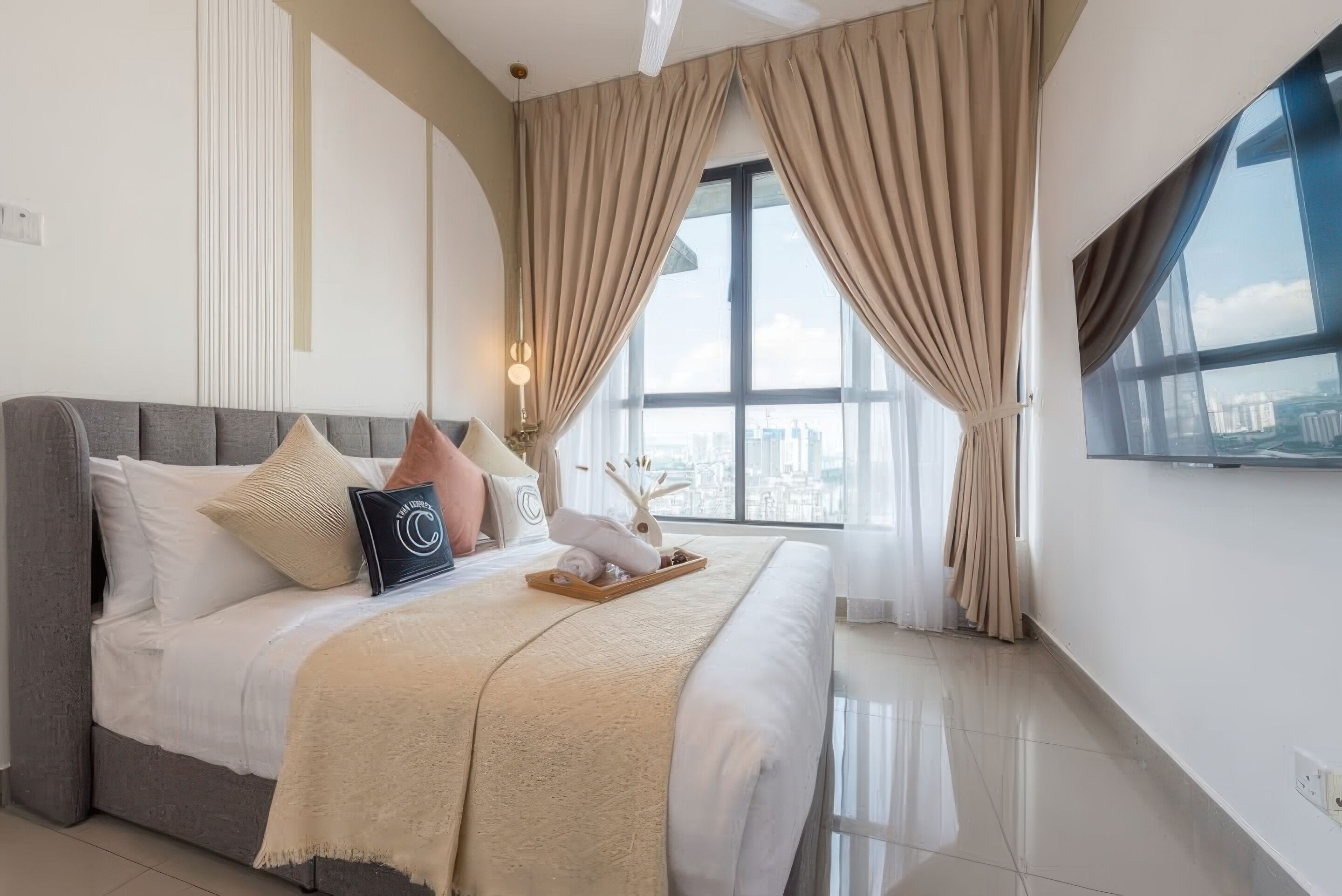 Superior Apartment, 3 Bedrooms, Balcony, City View | Desk, laptop workspace, iron/ironing board, free WiFi