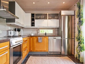 Frigorifero, microonde, forno, lavastoviglie