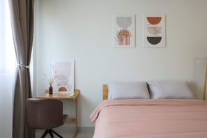 Appartement Supérieur, 3 chambres, balcon, vue ville | Bureau, espace de travail pour ordinateur portable