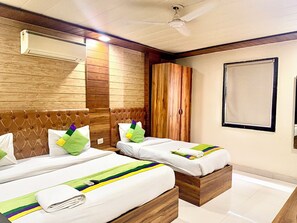 Iron/ironing board, free WiFi - Hotel Tarky  Near IGI Airport Delhi (New Delhi)