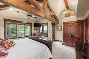 4 bedrooms, WiFi, bed sheets