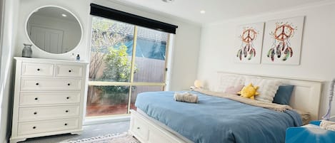 3 chambres, fer et planche Ă repasser, Wi-Fi, draps fournis