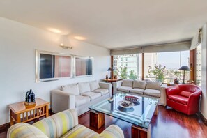 Apartamento | 2 dormitorios y Internet