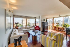 Apartamento | 2 dormitorios y Internet