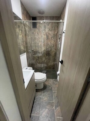 Handtücher, Toilettenpapier