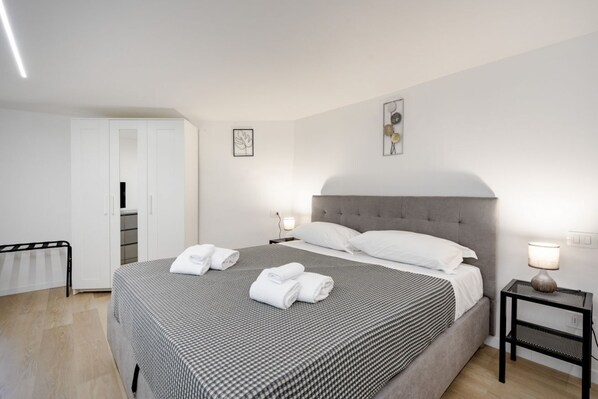 2 bedrooms