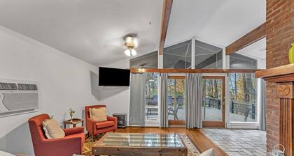 Bearberry Suite @Cooperstown Lodge-3mi to CDP+Pool