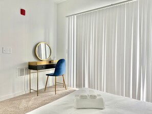 2 bedrooms, desk, iron/ironing board, WiFi