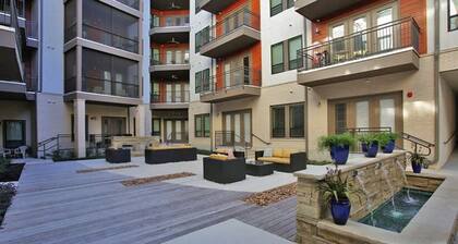 Diamond at Kenzie - Modern 2-bedroom, North Austin