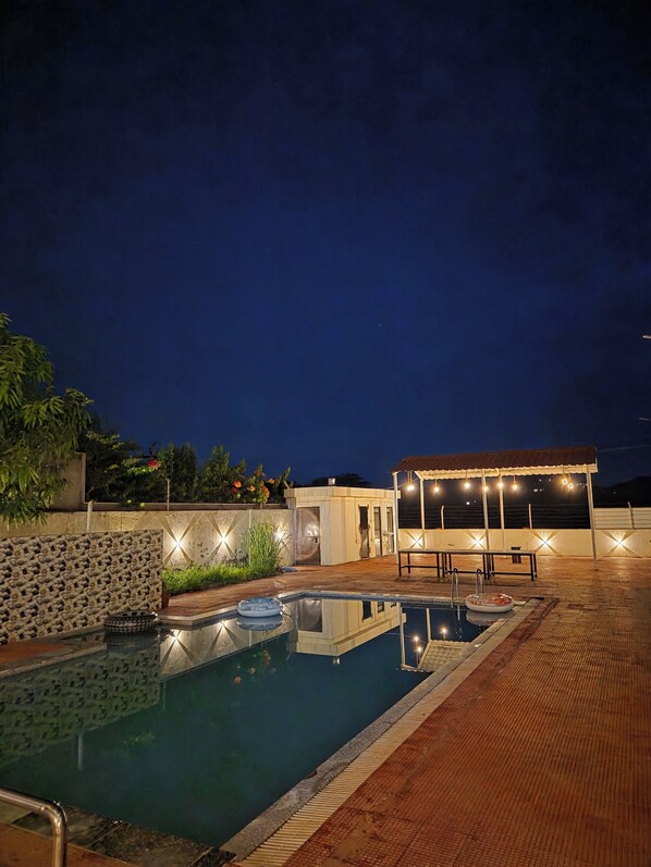 Outdoor pool