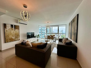 Apartment | 3 bedrooms, Internet