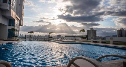 Gold Tower - Bright 3 BDR Apt in Costa del Este