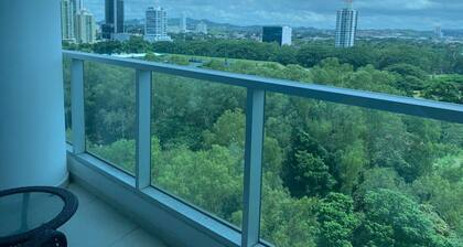 Blue Home I Spacious 1 Bed With Park View Parkside