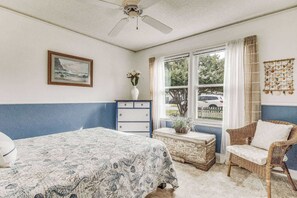 3 Schlafzimmer, Schreibtisch, Bügeleisen/Bügelbrett, WLAN