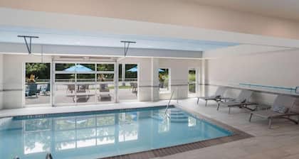 Surestay Plus Hotel By Best Western Elizabethtown Hershey