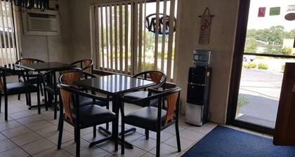 Loyalty Inn Rockingham