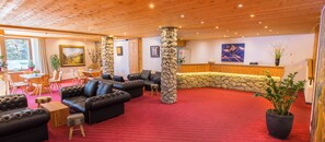 Lobby - TOP Hotel San Gian St. Moritz (St. Moritz)