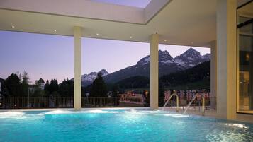 Indoor pool, outdoor pool