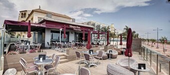 Apartamentos Turisticos Jardines del Plaza