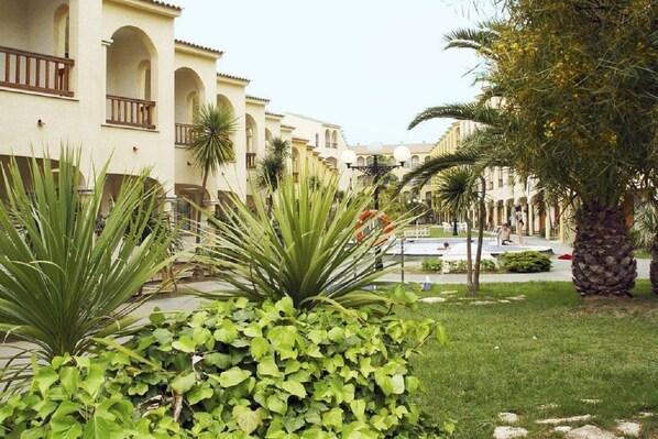 Property grounds - Apartamentos Turisticos Jardines del Plaza (Peniscola)