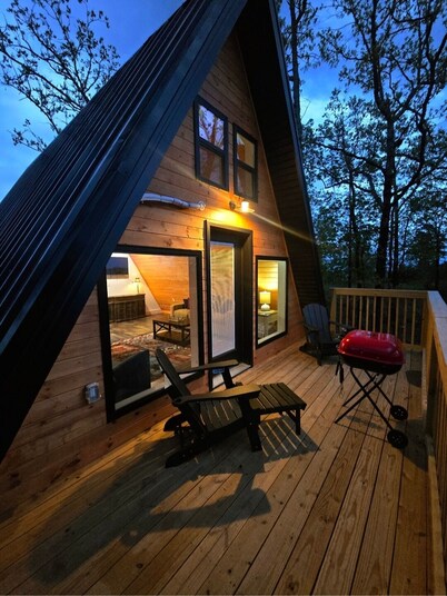 Mountaintop cabin 15 minutes from Hot Springs, AR - Perfect for a getaway