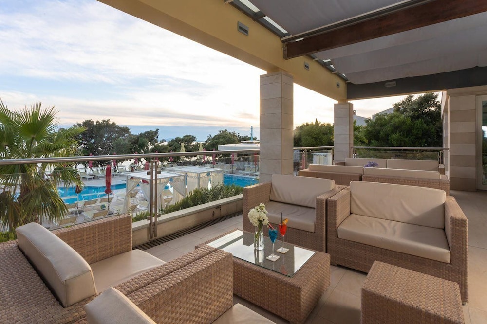 LA LUNA HOTEL by null