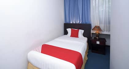 Super OYO 89604 City Home Stay