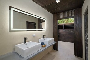 Bathroom - Hawksbill Resort Antigua (St. John's)