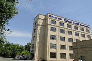 Exterior - Royal Park Hotel (Almaty)