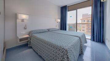 Tabla de planchar con plancha