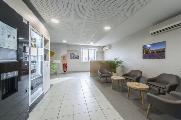 Interior - B&B Hotel Orange (Orange)