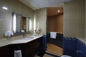 Bathroom - Concorde Hotel Fujairah (Al-Fujairah)