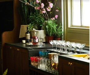 Bar (på overnatningsstedet)