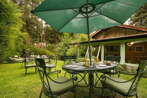 Outdoor dining - Paraíso na Montanha House Boutique (Campos do Jordão)
