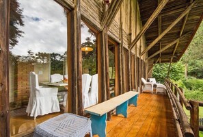 Outdoor dining - Paraíso na Montanha House Boutique (Campos do Jordão)