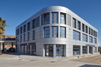 Iraipe Logrono Hotel