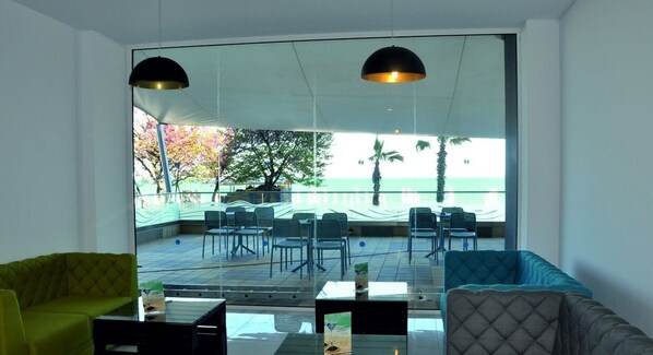 Interior - Sentido Marea (Varna)