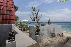 Beach - Road Beach Villa (Penida Island)