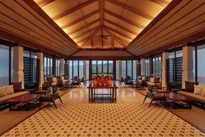 Lobby - Hilton Goa Resort (Candolim)