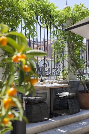 Servei de restauració a l'aire lliure