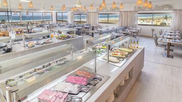 تناول الطعام