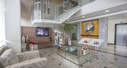 Astron Suites Sao Jose dos Pinhais