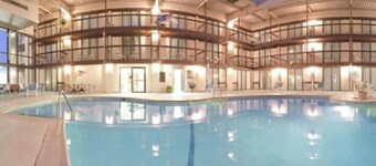 Holiday Inn Harrisburg Hershey Area I-81