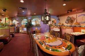 Dining - Holiday Inn Salem (Salem)