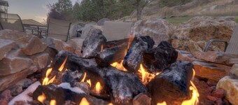 Holiday Inn Express and Suites Custer