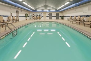 Pool - Holiday Inn Express & Suites Pierre-fort Pierre (Fort Pierre)