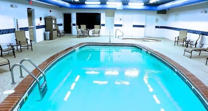 Holiday Inn Express Hotel & Suites Pierre - Fort Pierre